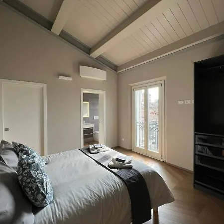 Moderno Attico Centro Storico *